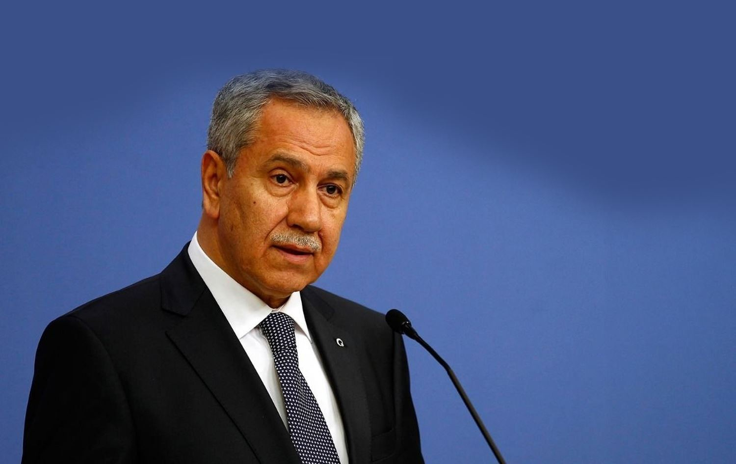 Bülent Arınç'tan Numan Kurtulmuş'a açık mektup